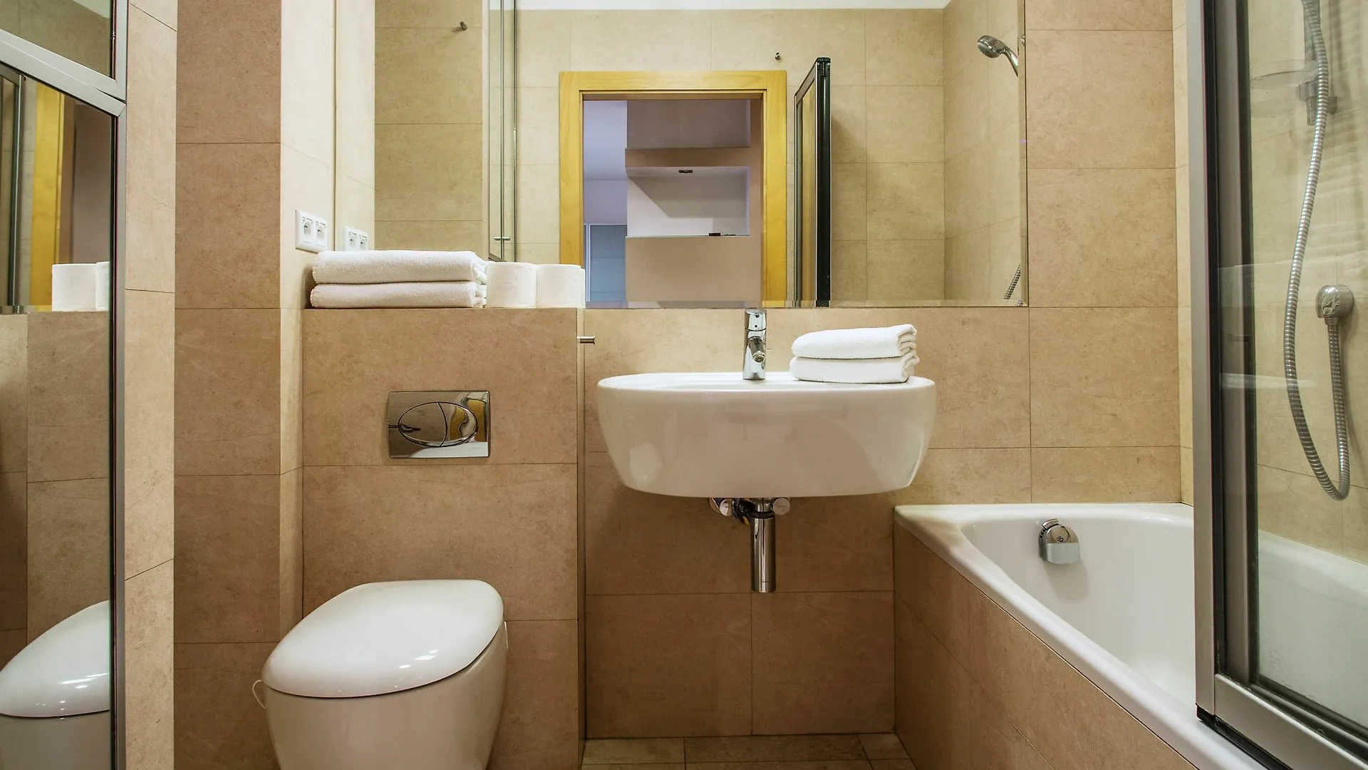 Apartment Royal Residence Szucha Warsaw